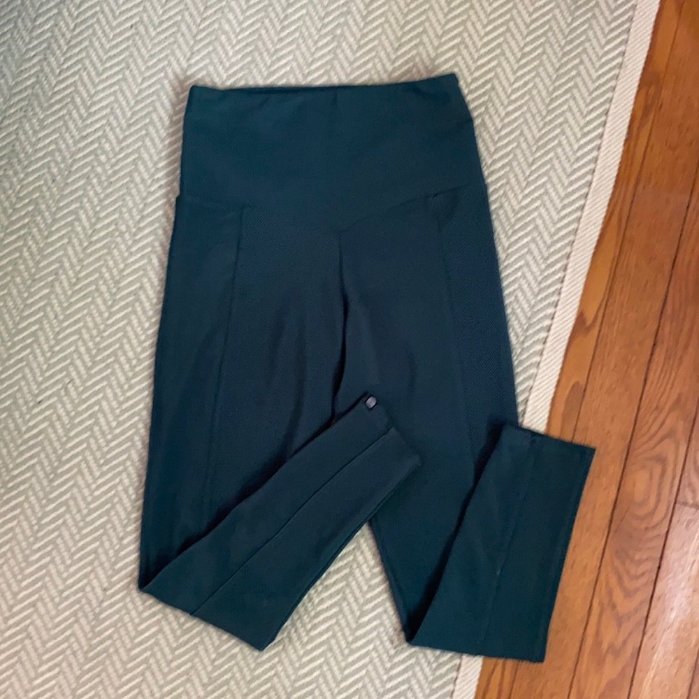 Onzie Sweetheart Ribbed Leggings - S/M